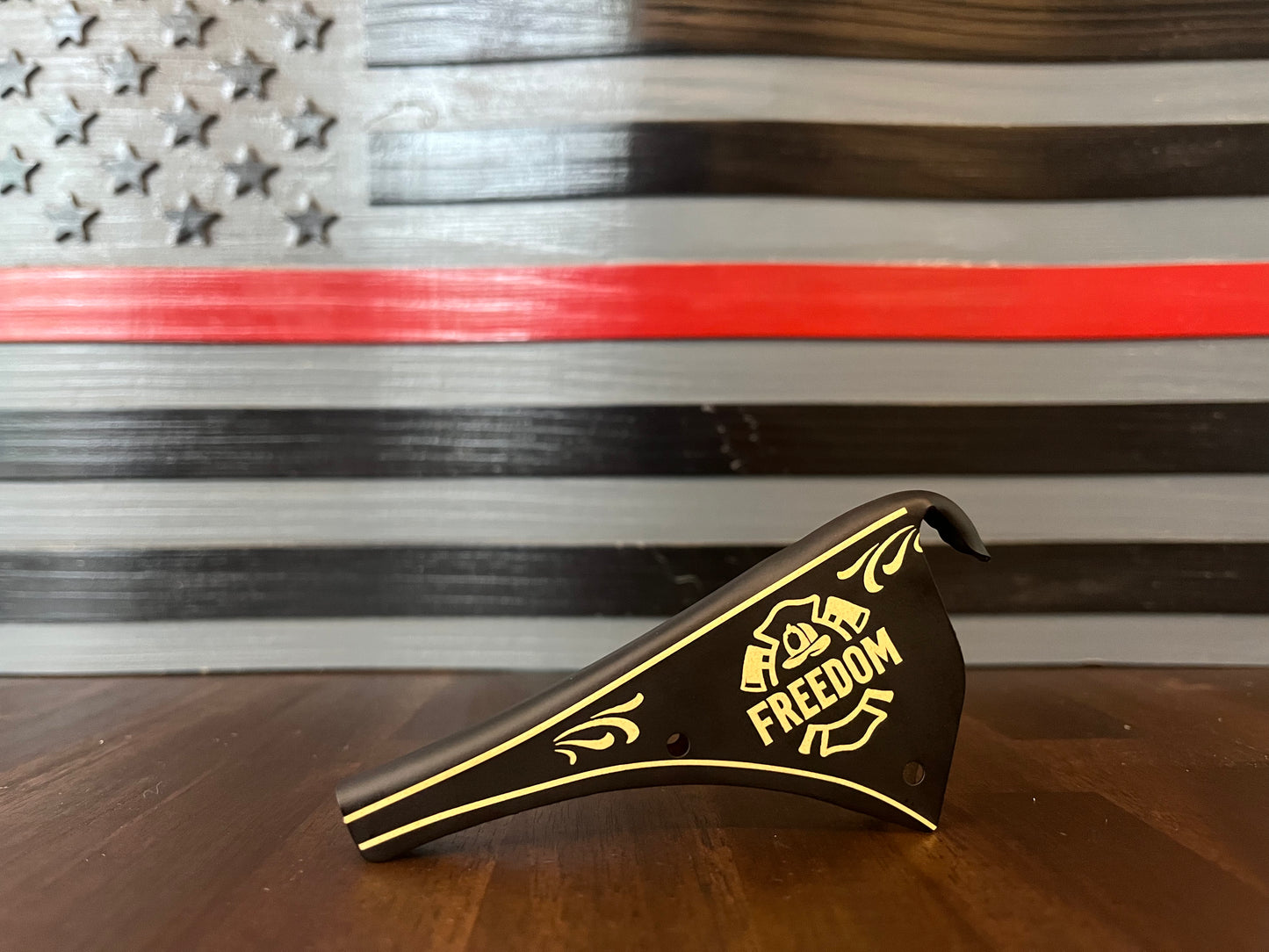 Freedom retro holder